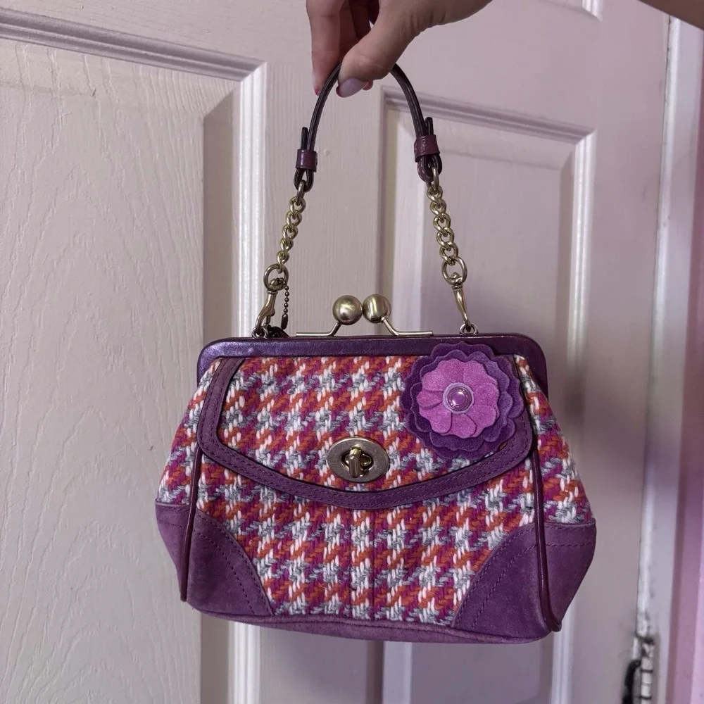 MINT COACH LTD VTG PINK WOOL HOUNDSTOOTH SUEDE KISSLOCK GALLERY FRAMED BAG RARE